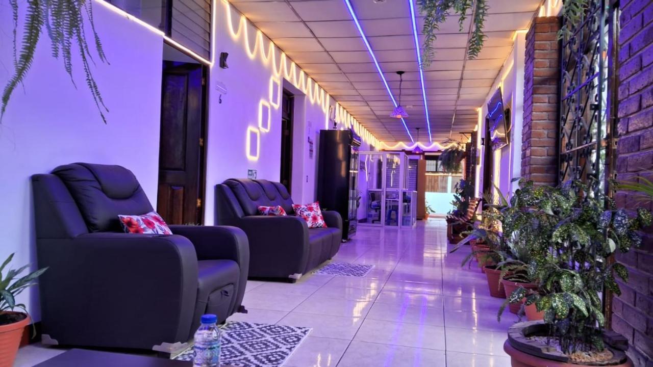 Hotel Kamelot Parque Central Quetzaltenango Luaran gambar