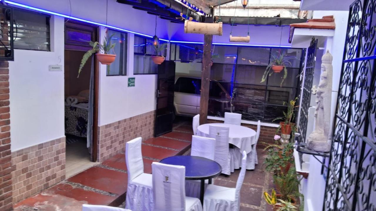 Hotel Kamelot Parque Central Quetzaltenango Luaran gambar