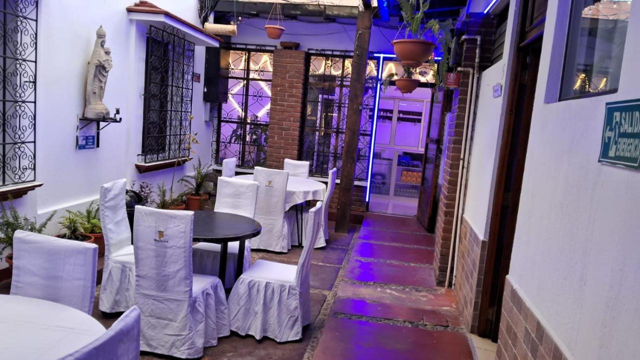 Hotel Kamelot Parque Central Quetzaltenango Luaran gambar