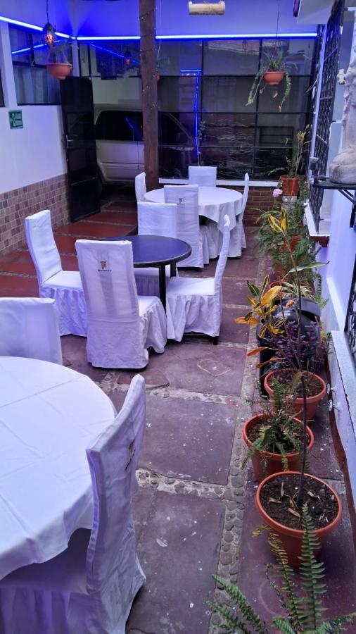 Hotel Kamelot Parque Central Quetzaltenango Luaran gambar