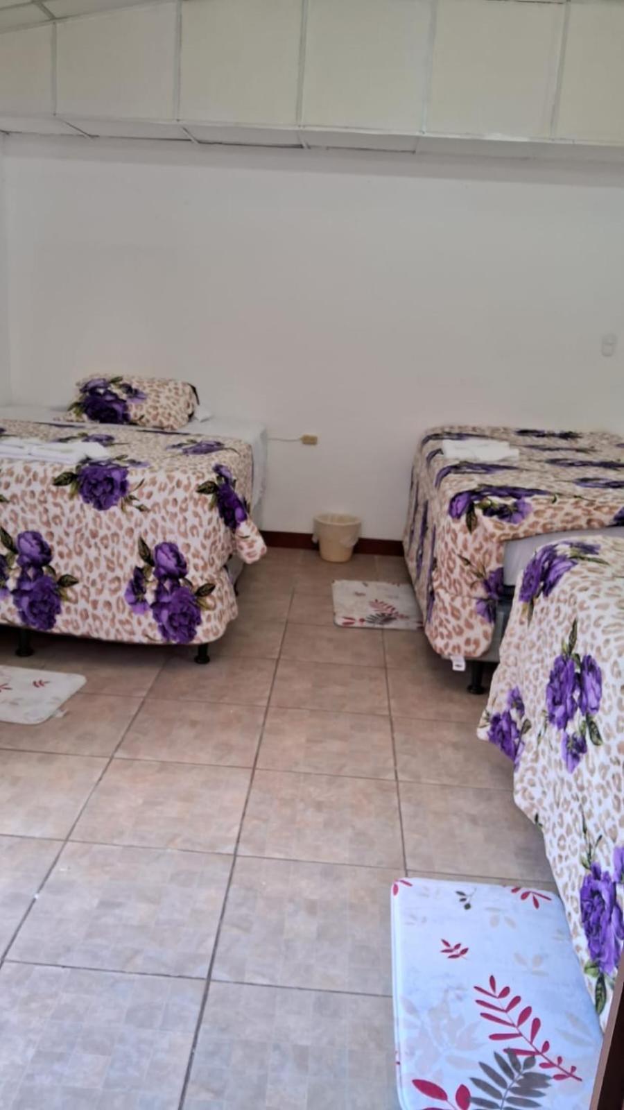 Hotel Kamelot Parque Central Quetzaltenango Luaran gambar