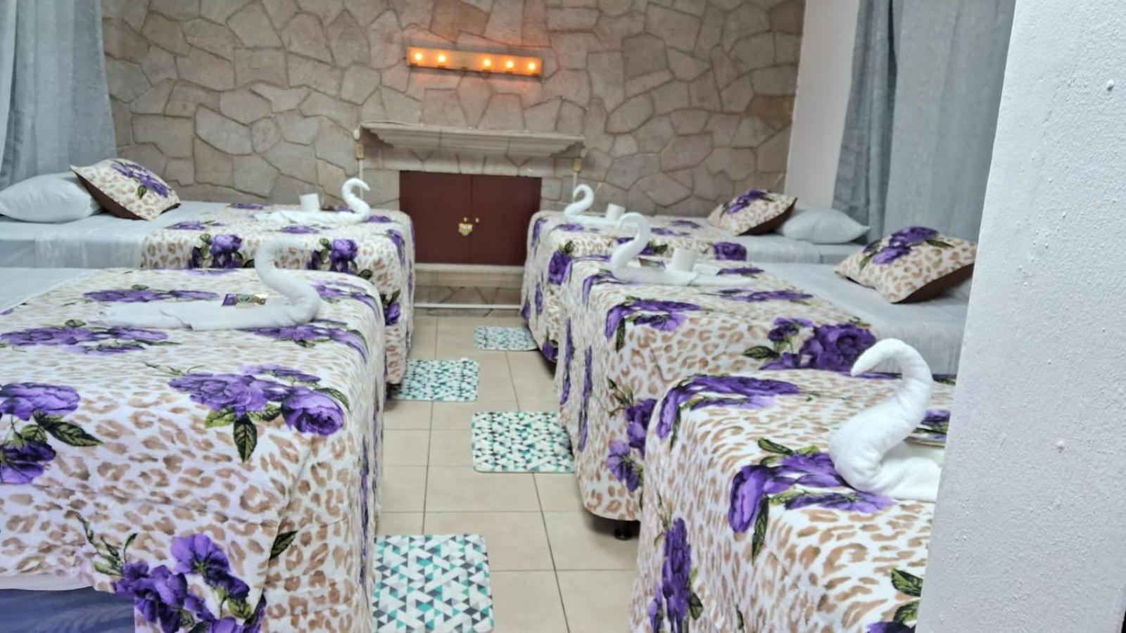 Hotel Kamelot Parque Central Quetzaltenango Luaran gambar